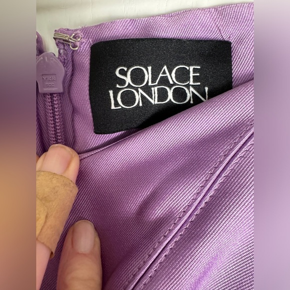 SOLACE LONDON
Hedera Off-the-shoulder Maxi Dress In Purple, US 0 - Picture 4 of 8